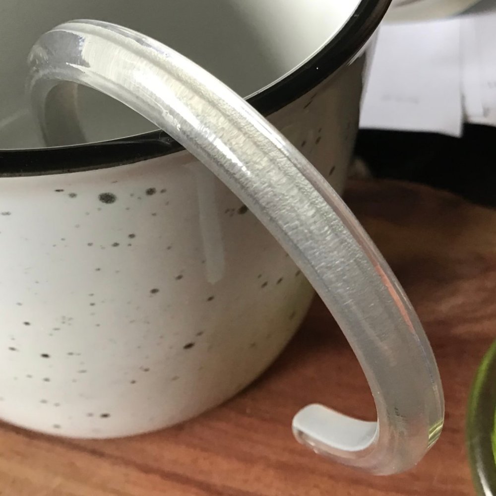 Glassy Ice Skinny Bracelet